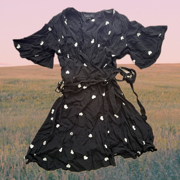 New Look Black Heart Dress - Picture 1 of 2